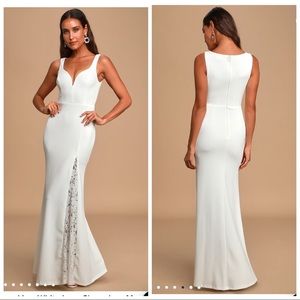 NWT. Lulu’s take a vow lace mermaid maxi dress